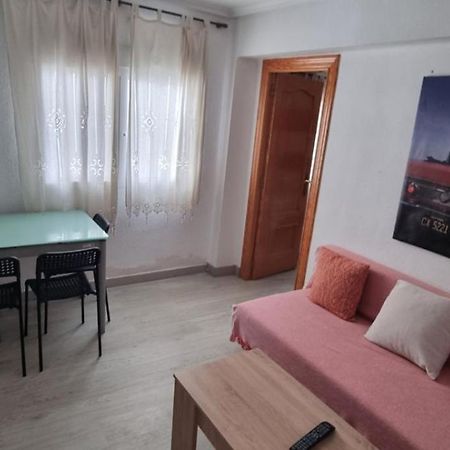 Sagunto Lovely Three-Bedroom Apartment In Puerto De Sagunt מראה חיצוני תמונה