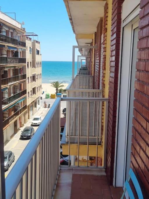 Sagunto Lovely Three-Bedroom Apartment In Puerto De Sagunt מראה חיצוני תמונה