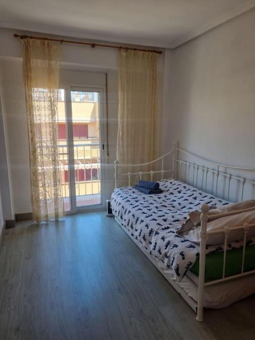 Sagunto Lovely Three-Bedroom Apartment In Puerto De Sagunt מראה חיצוני תמונה